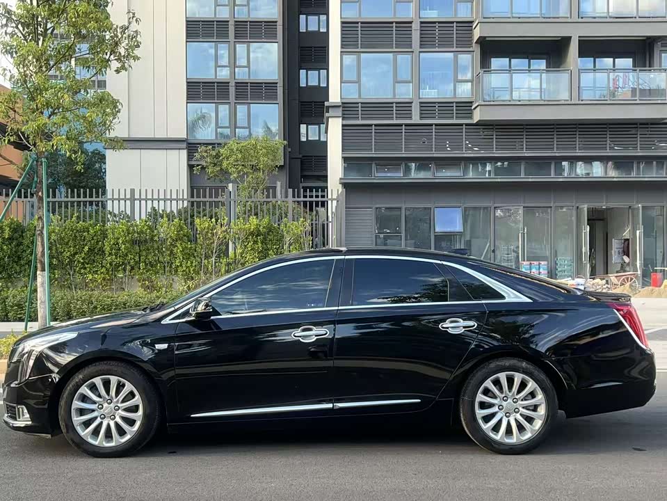 Cadillac XTS
