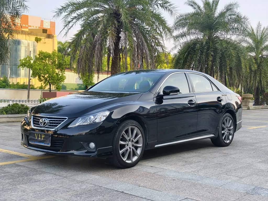 Toyota Reiz