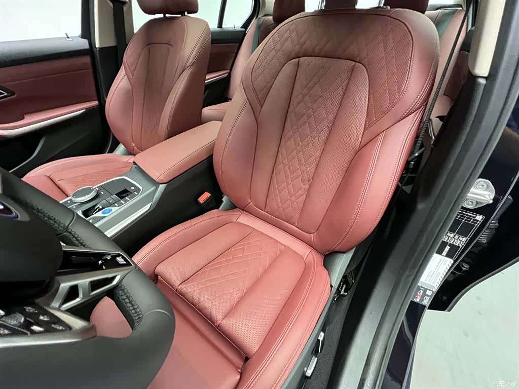 BMW i3, 2026 4