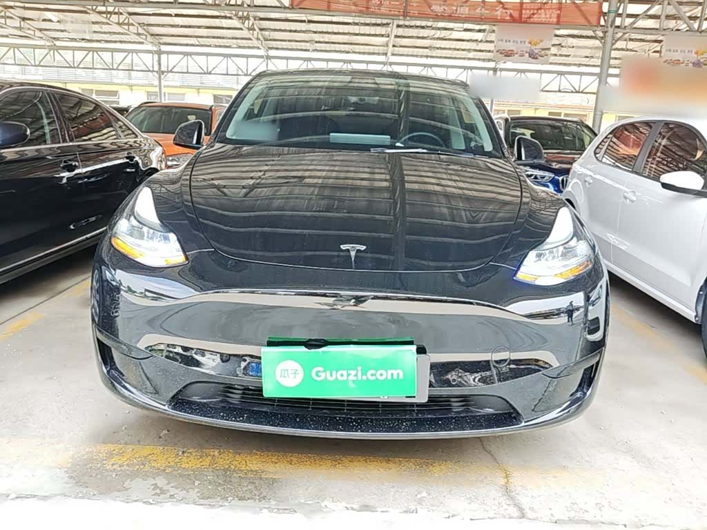 Tesla Model Y, 2022 3