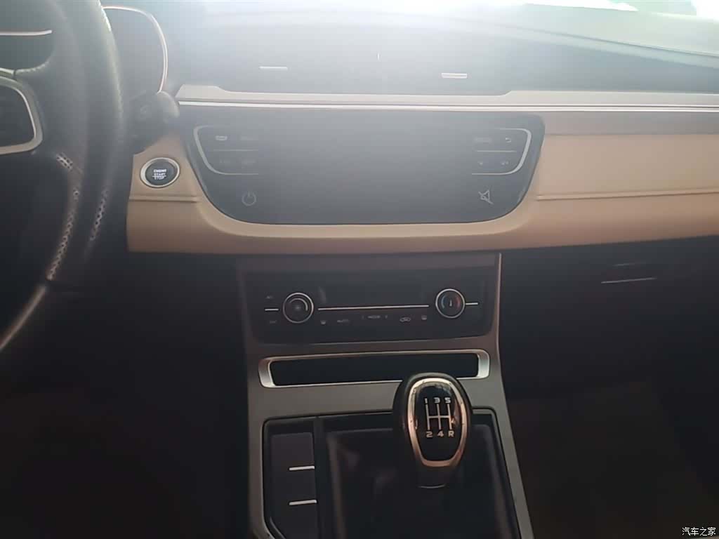 Geely Emgrand, 2018 13