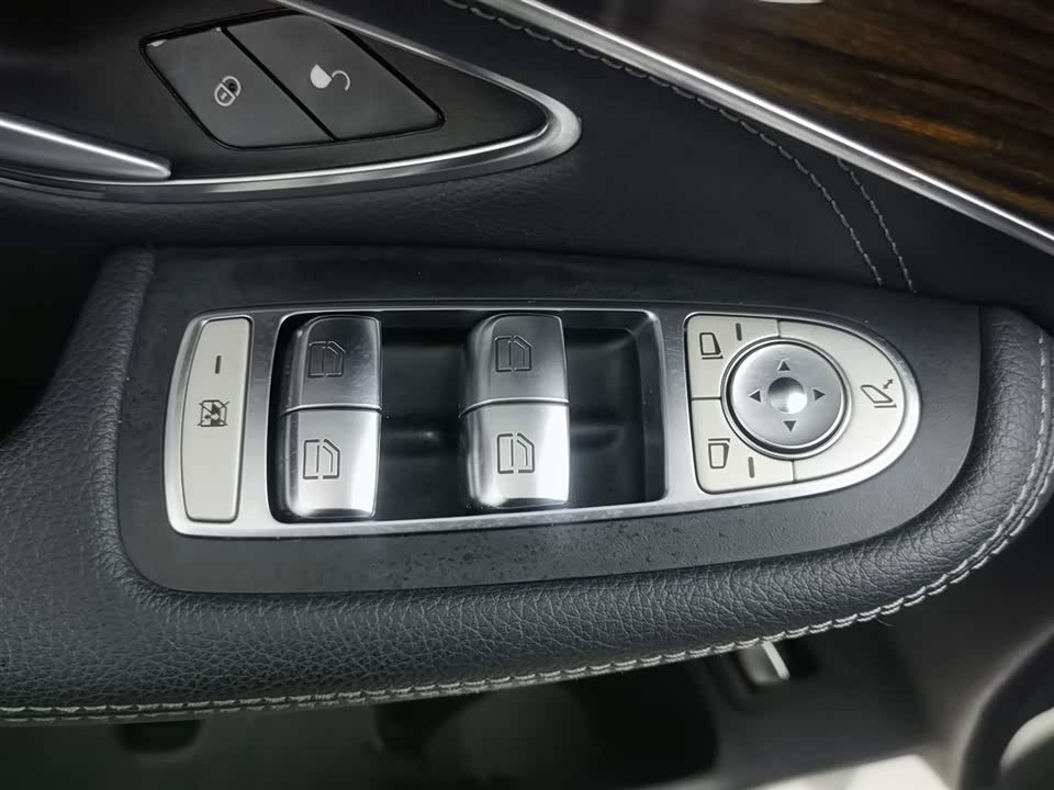 Mercedes-Benz GLC Mercedes-Benz GLC