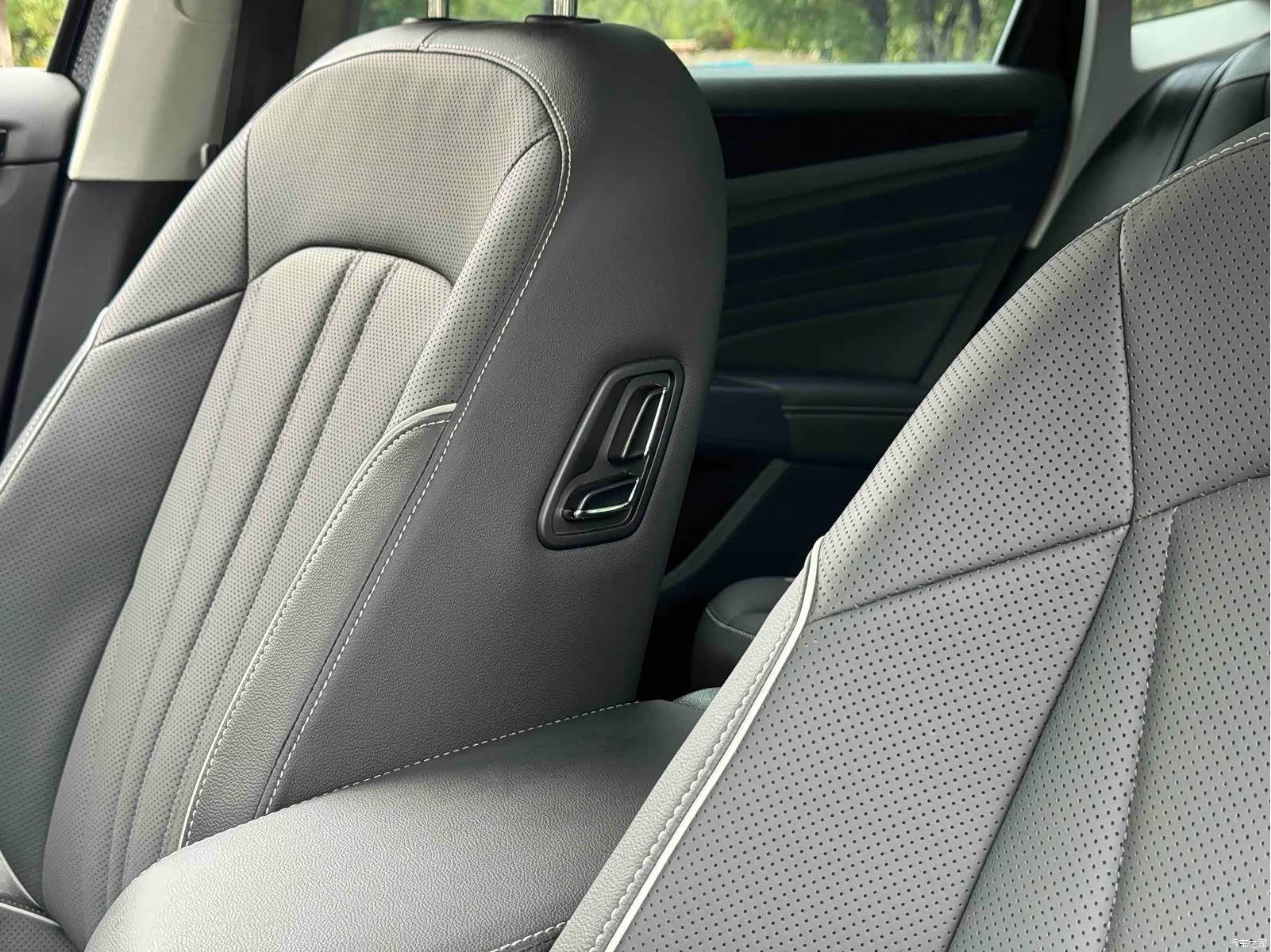 Volkswagen Passat, 2024 22