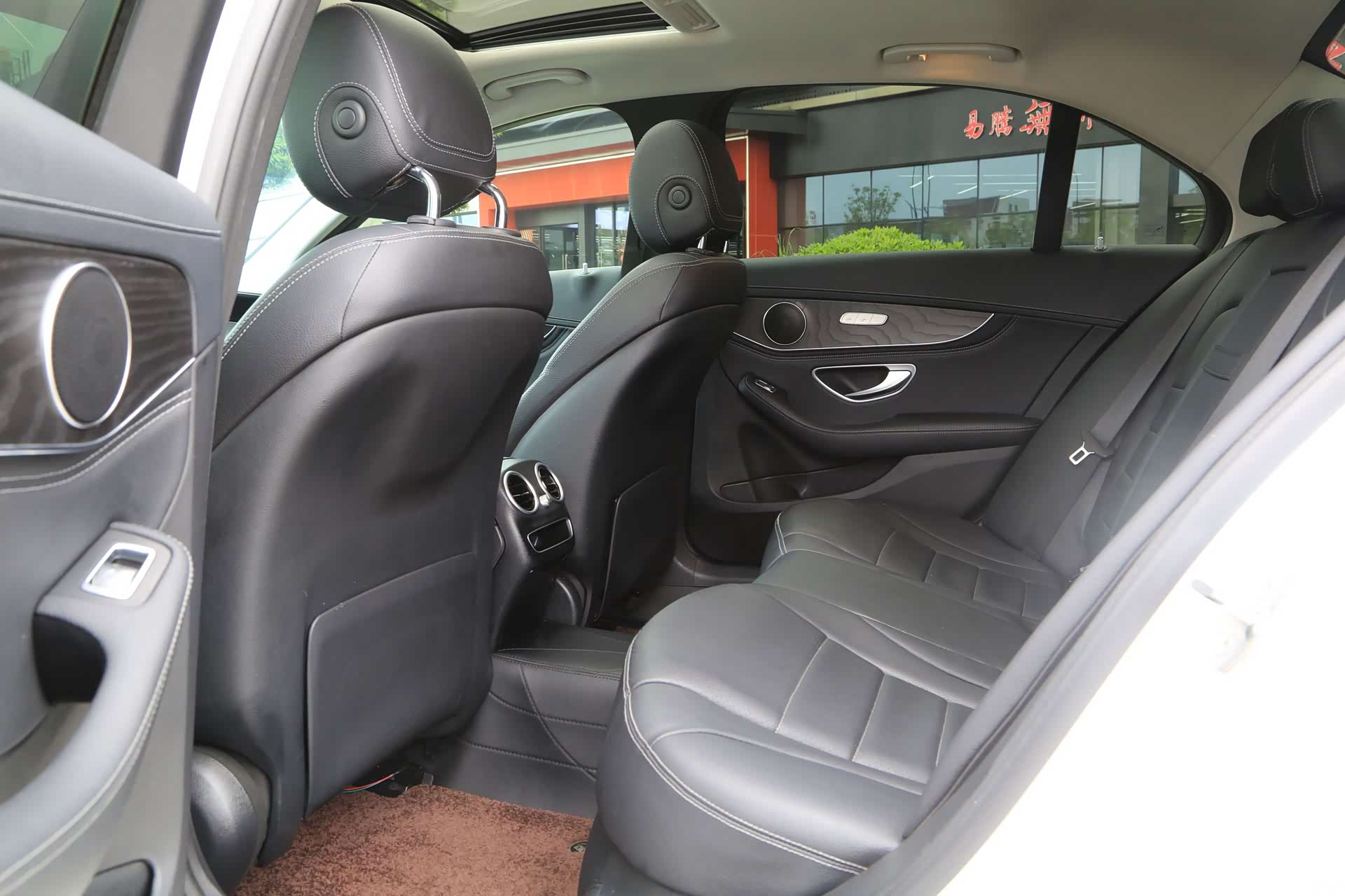 Mercedes-Benz C-Class, 2019 12
