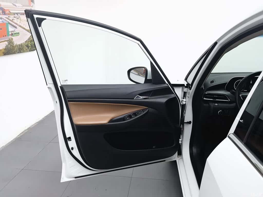 Buick GL6, 2023 8