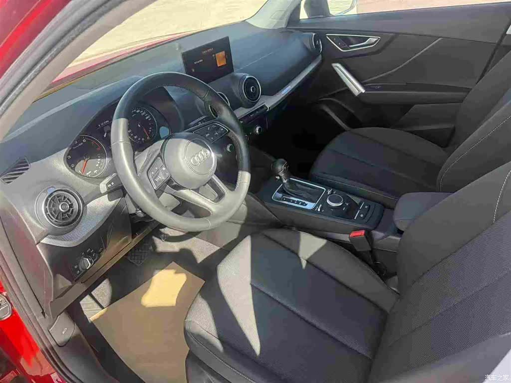 Audi Q2L, 2020 4