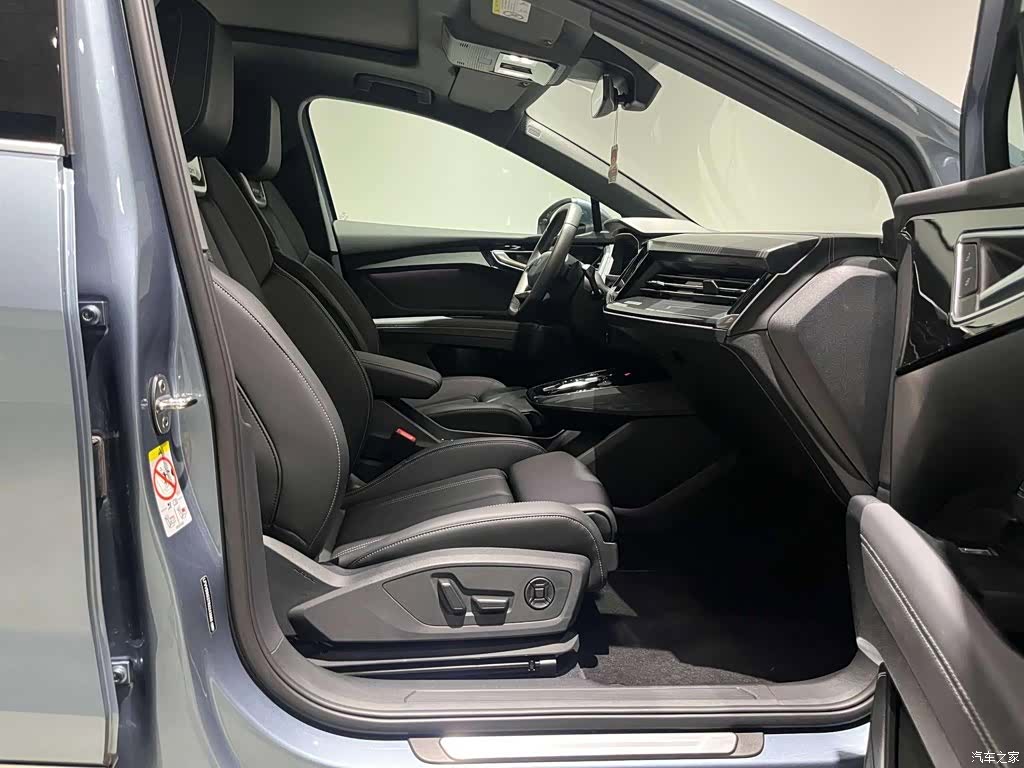 Audi Q4 e-tron, 2025 9
