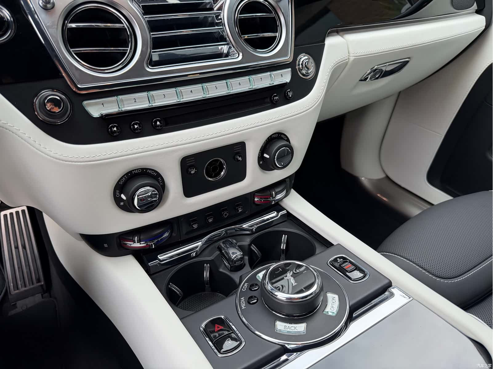 Rolls-Royce Ghost, 2018 6