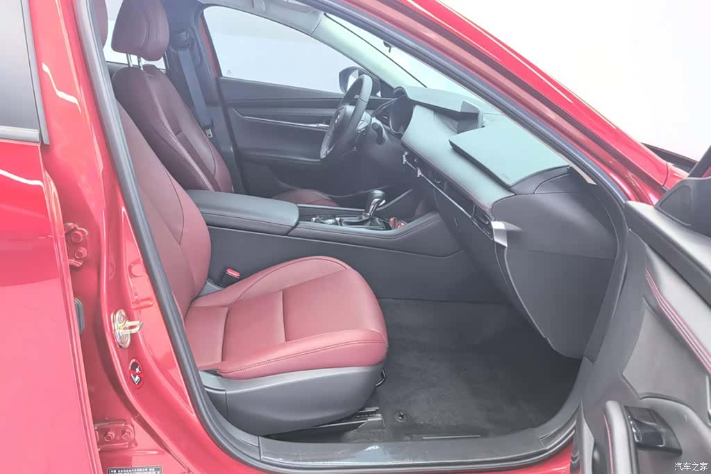 Mazda Mazda3, 2023 8