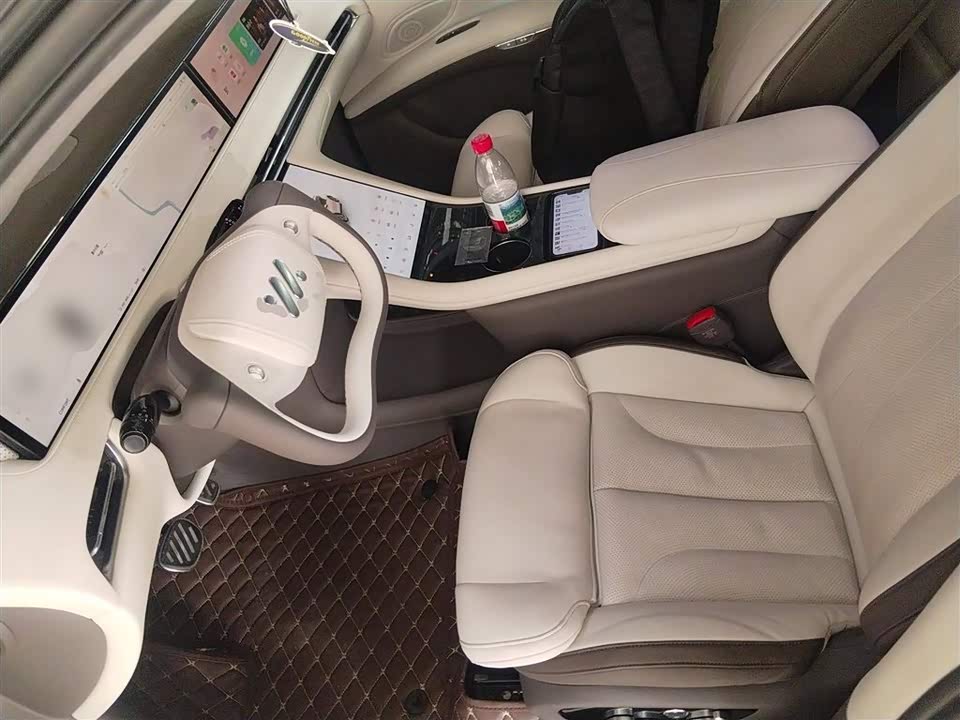 IM Motors Zhiji LS7 IM Motors Zhiji LS7