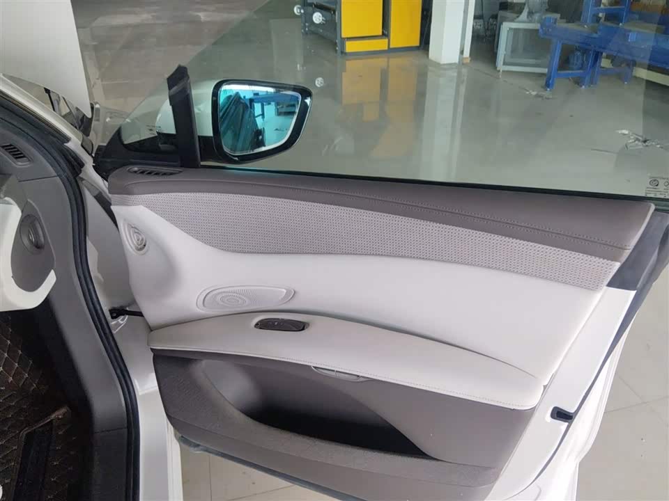 IM Motors Zhiji LS7 IM Motors Zhiji LS7