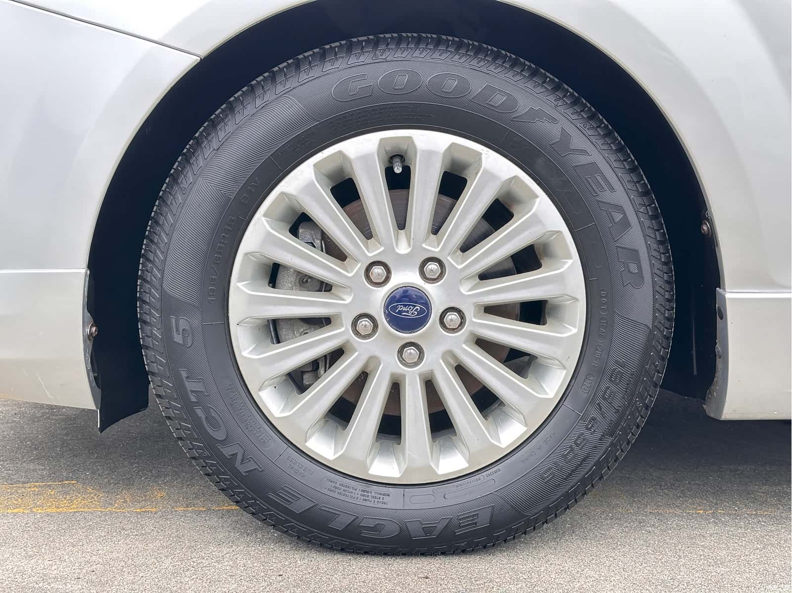 Ford Focus, 2014 8