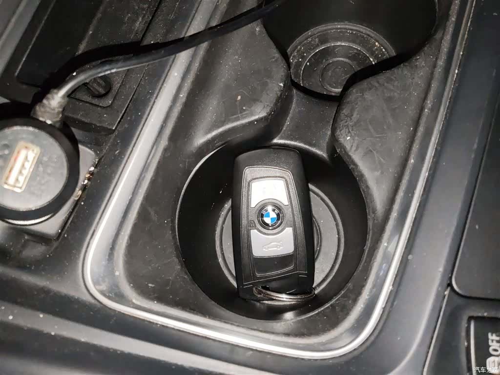 BMW 3 Series, 2015 12
