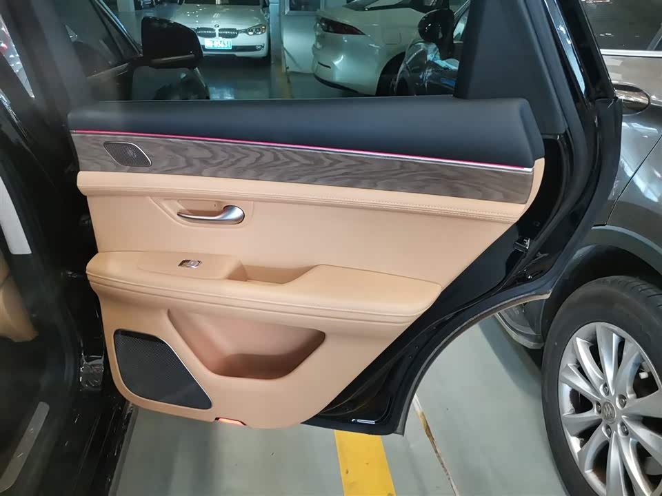 HarmonyOS Ask the world M5