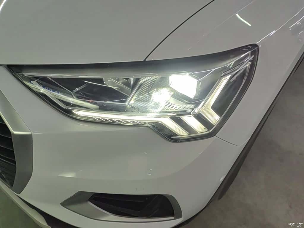 Audi Q3, 2021 24