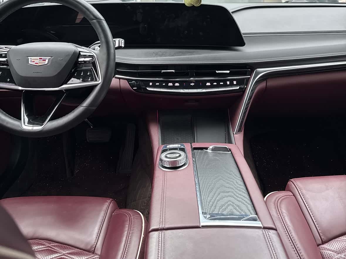 Cadillac CT6, 2024 10