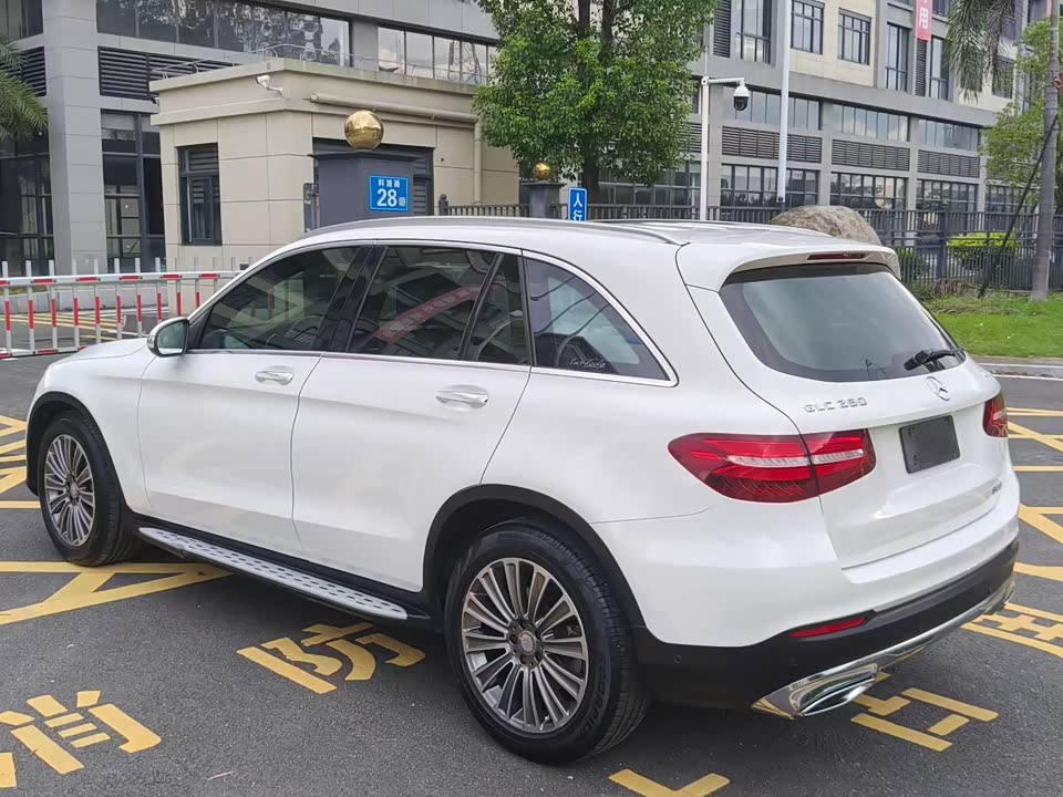 Mercedes-Benz GLC Mercedes-Benz GLC