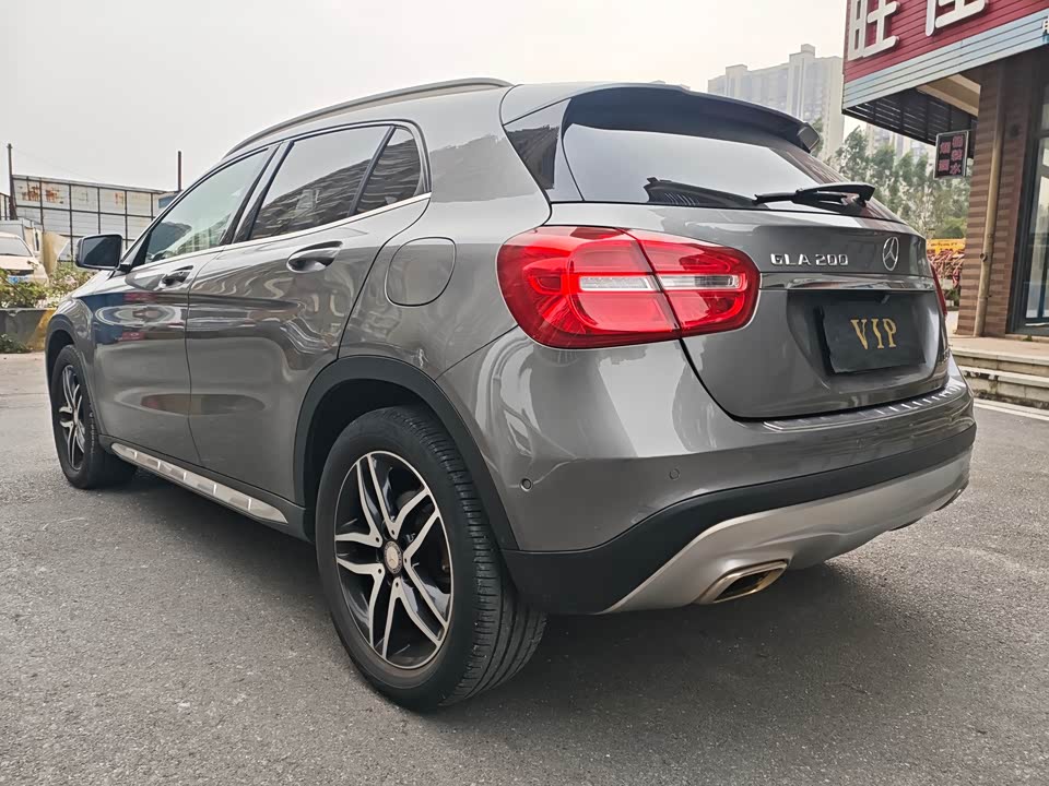 Mercedes-Benz GLA
