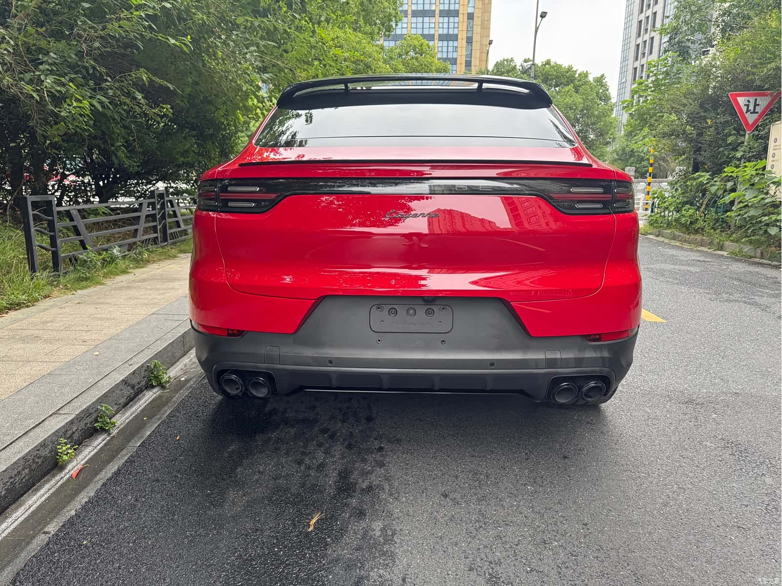 Porsche Cayenne, 2023 10