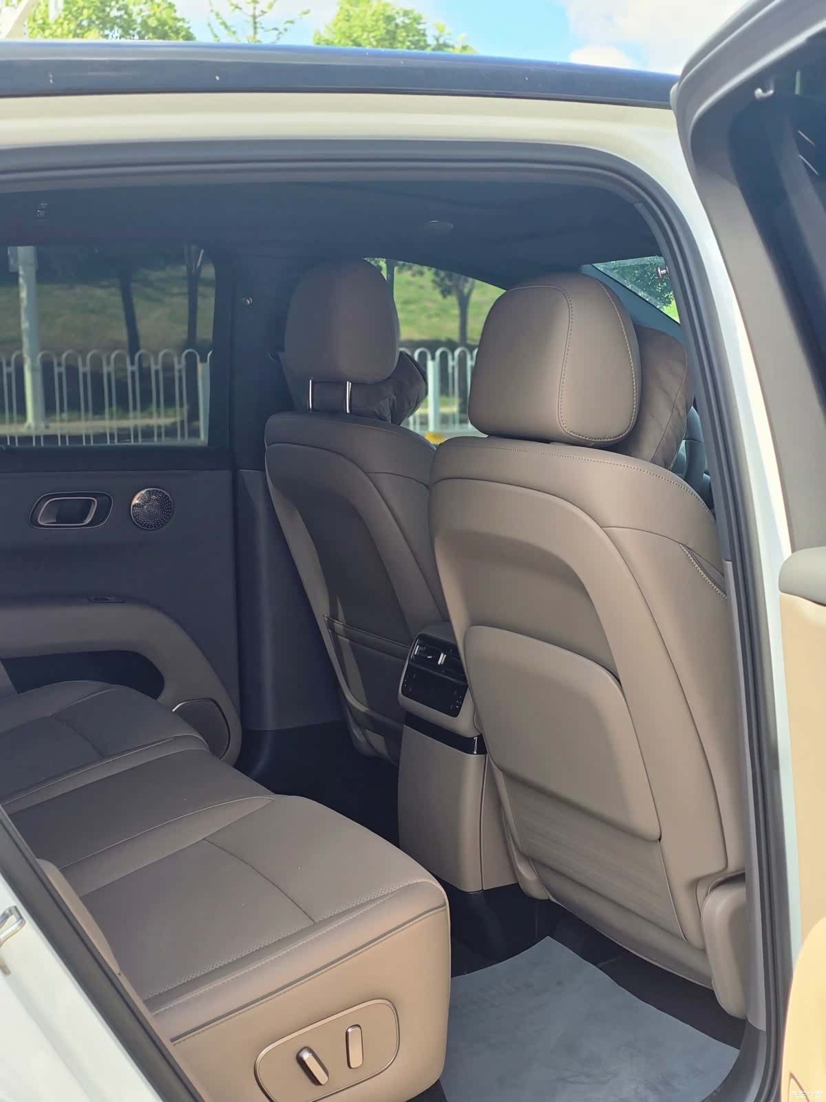 Li Auto i6, 2026 8