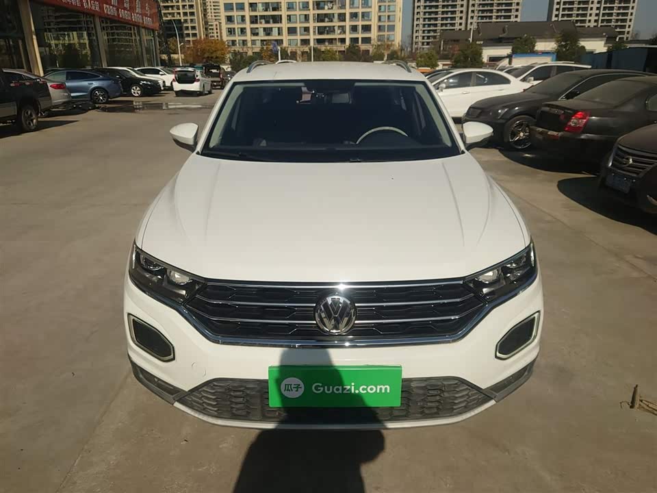 Volkswagen T-ROC exploring Songs