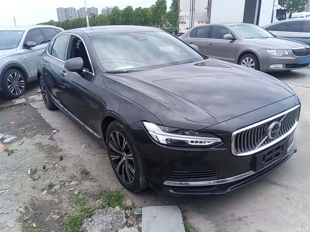 Volvo S90, 2022 4