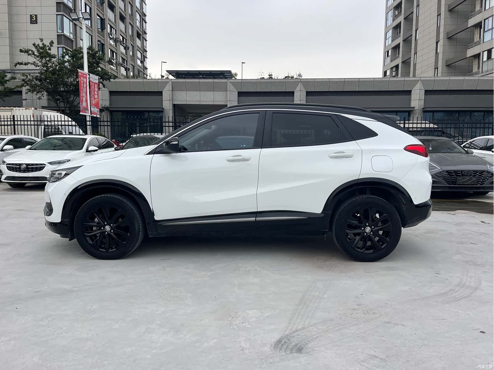 Buick Encore, 2021 8