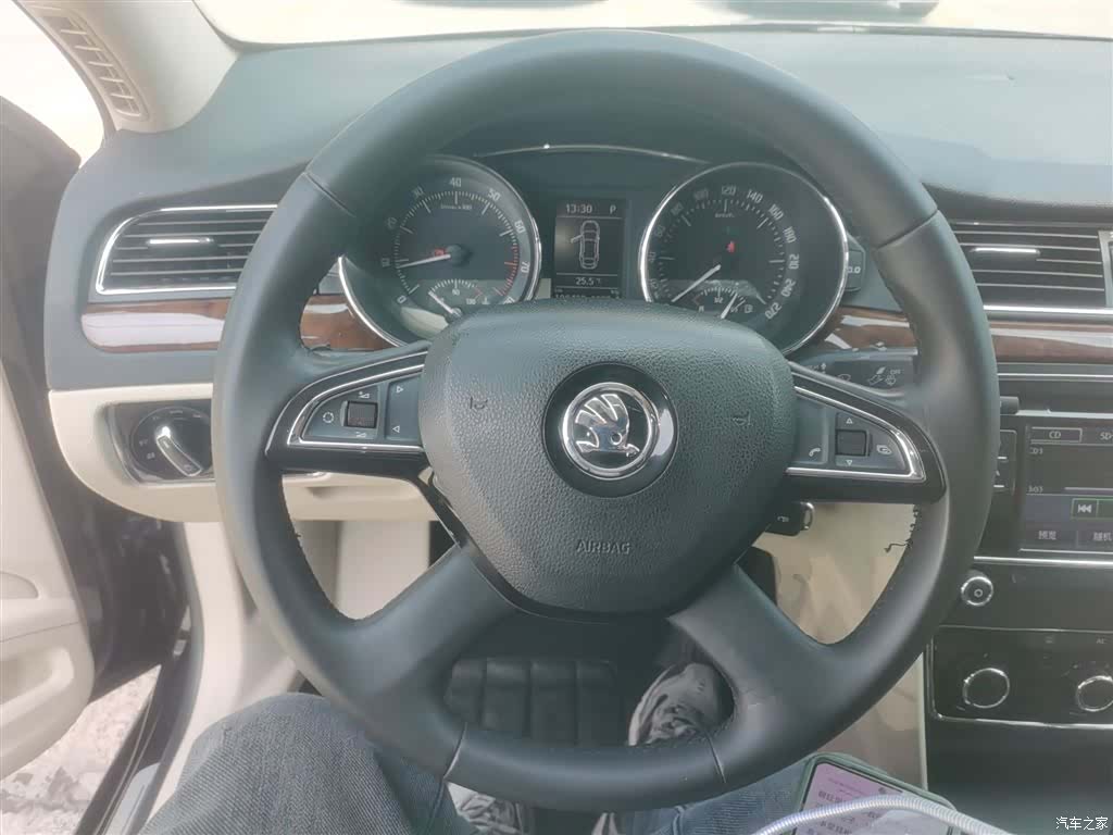 Skoda Superb, 2015 7