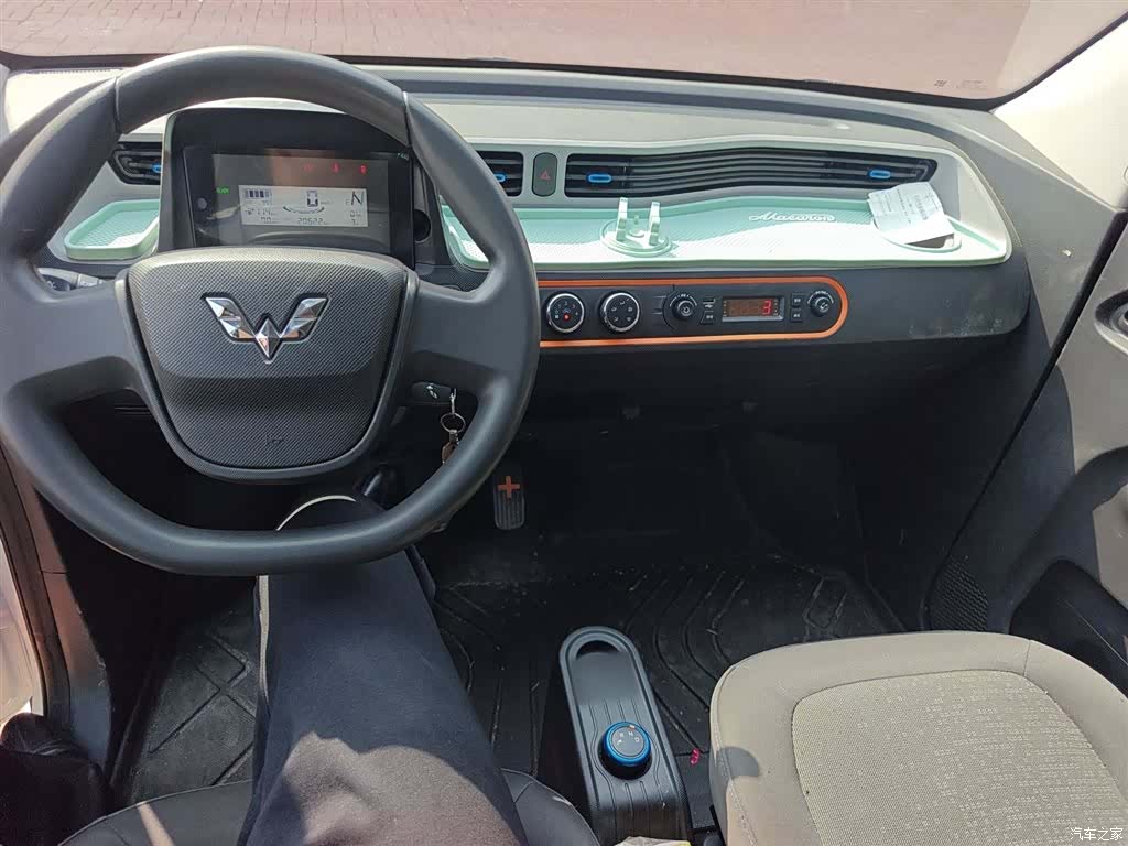 Wuling MINIEV, 2023 10
