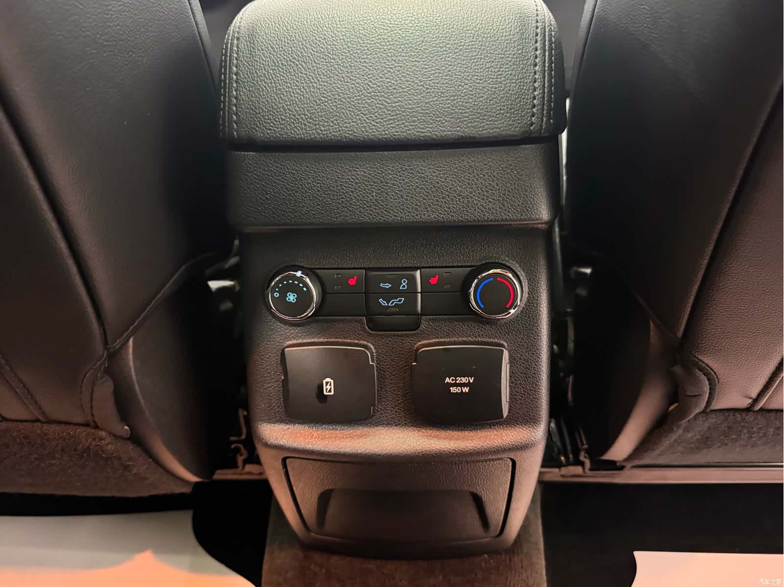 Ford Explorer, 2018 17