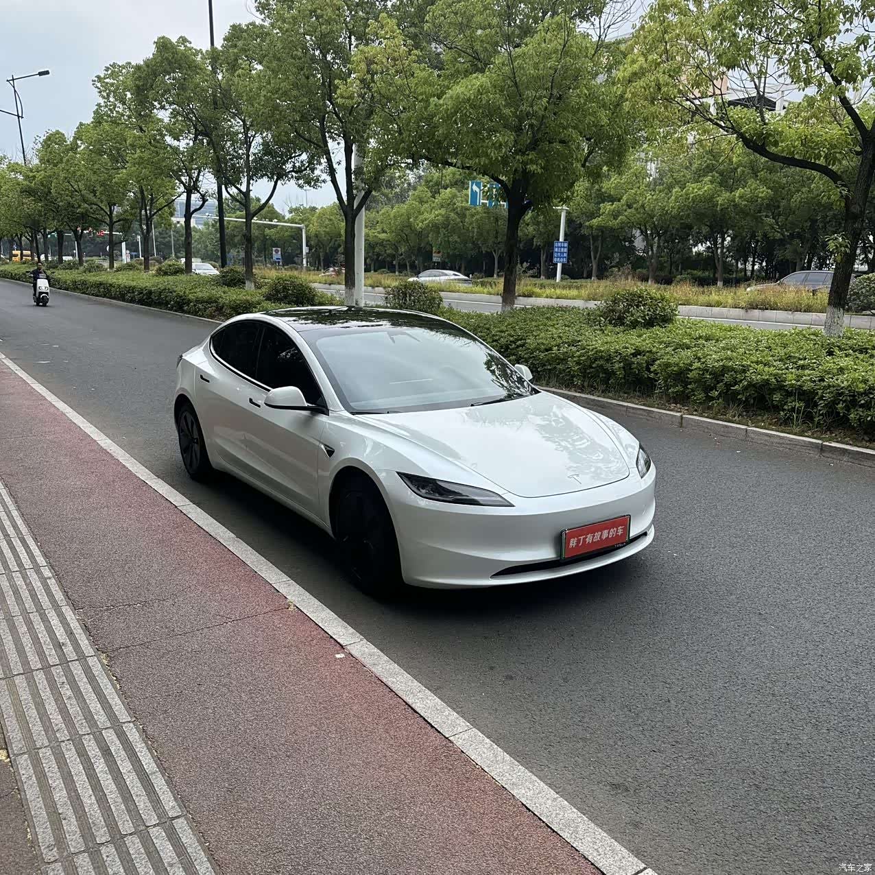 Tesla Model 3, 2025 2
