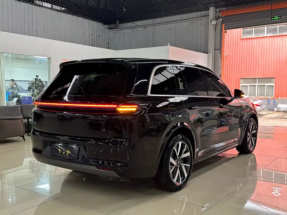 Li Auto Ideal L8