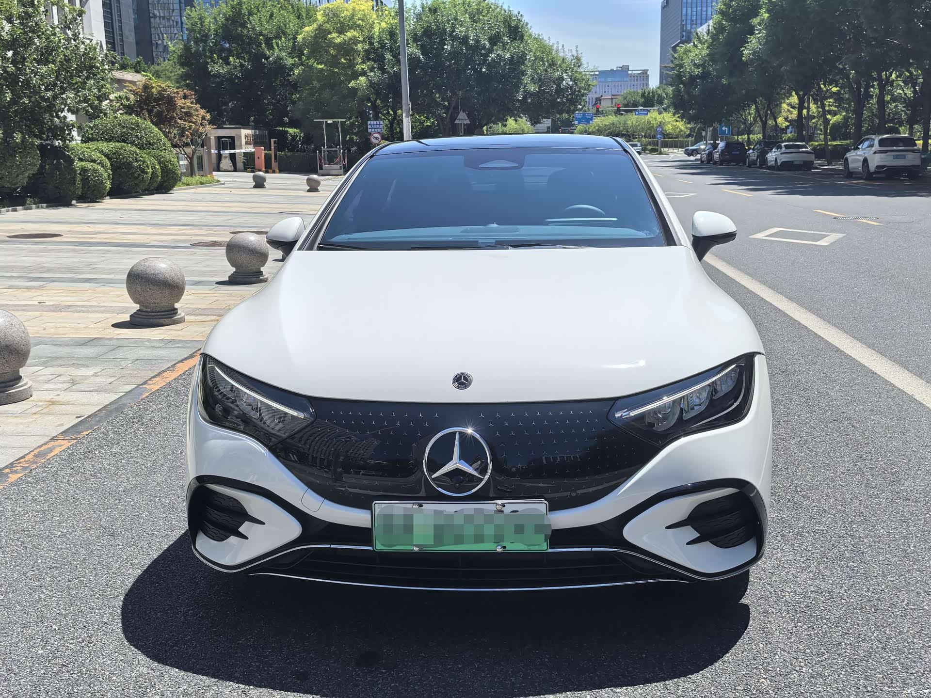 Mercedes-Benz EQE, 2025 6