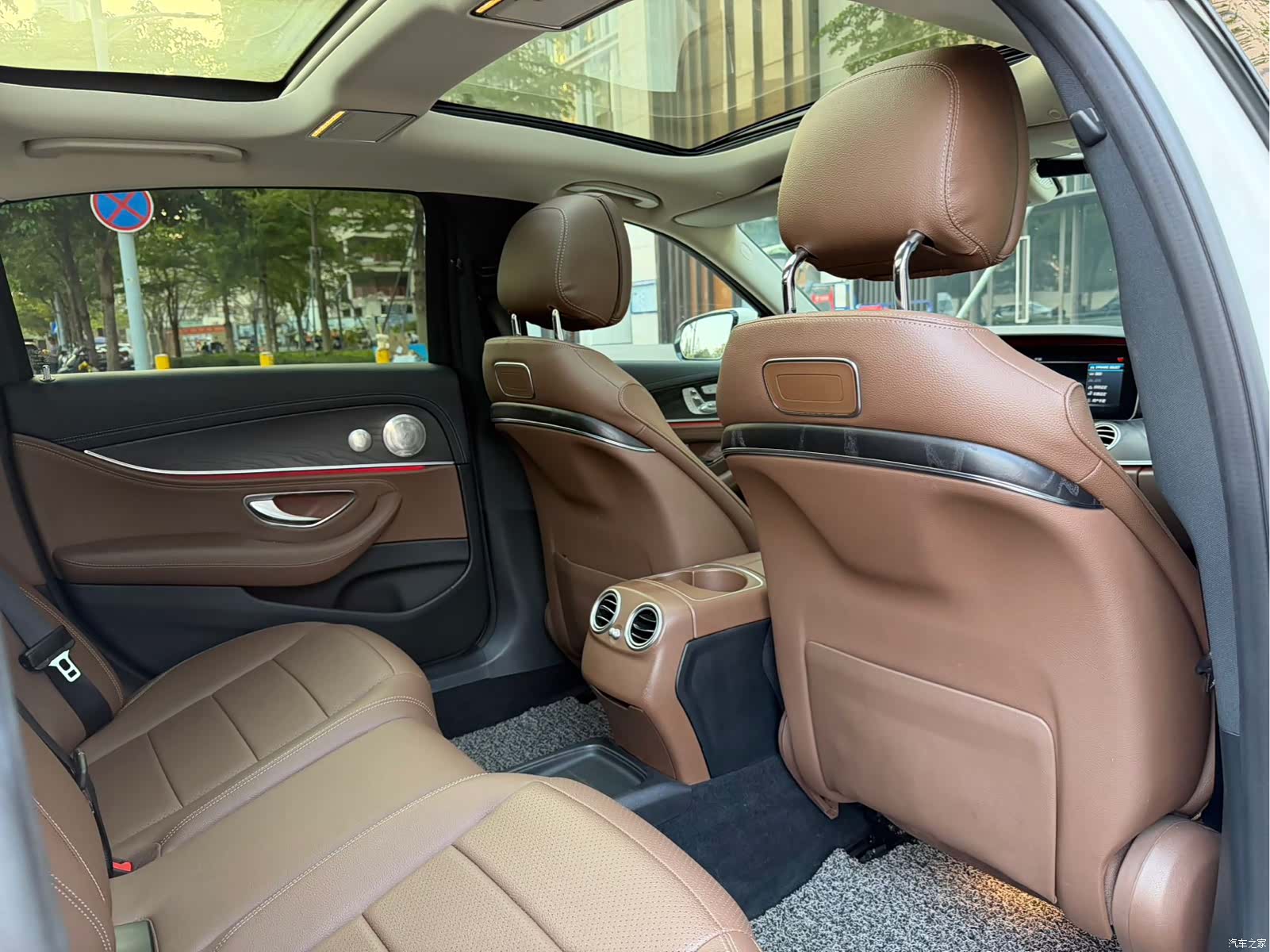 Mercedes-Benz E-Class, 2016 15