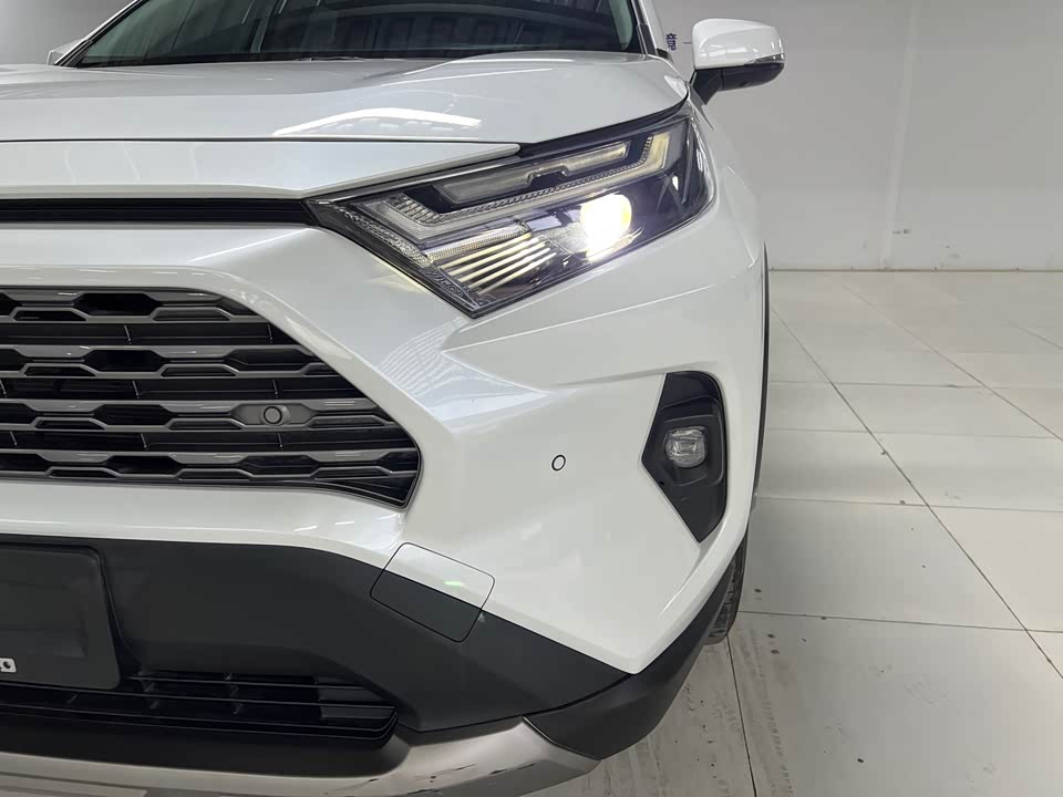 Toyota RAV4 Rongfang