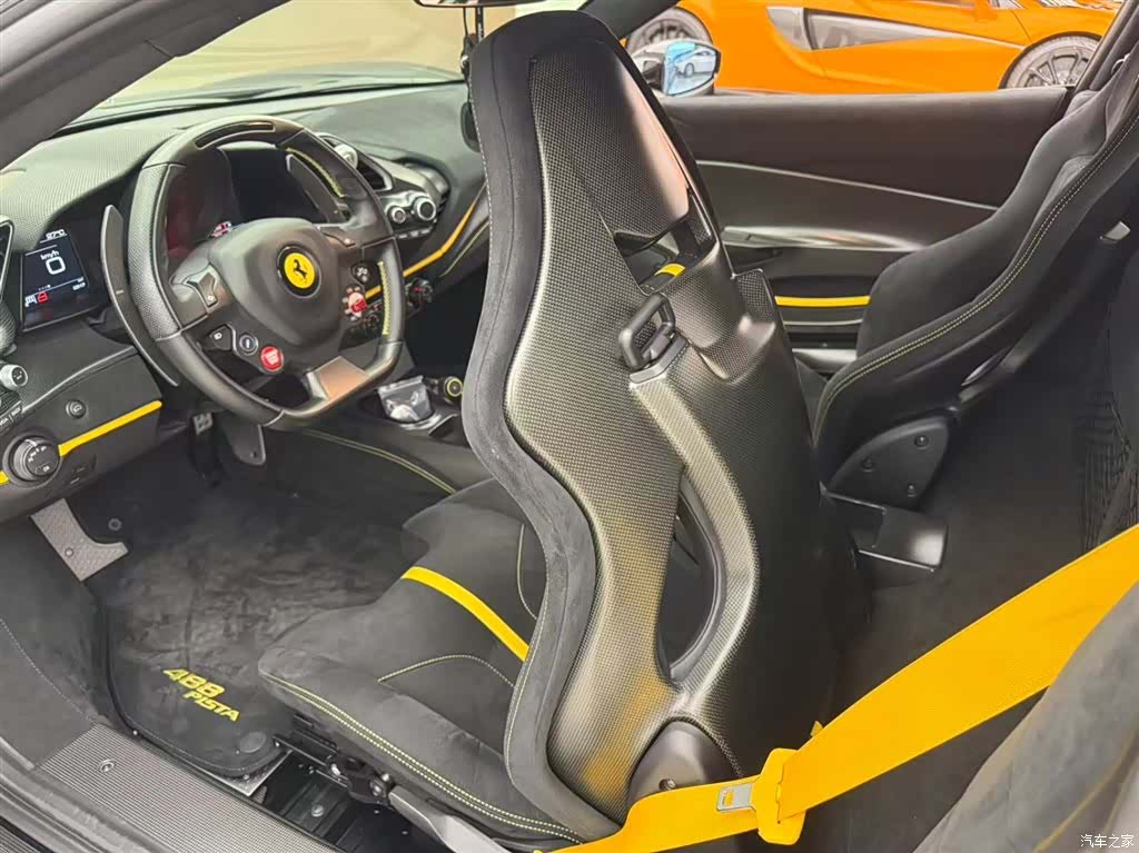 Ferrari 488, 2019 6
