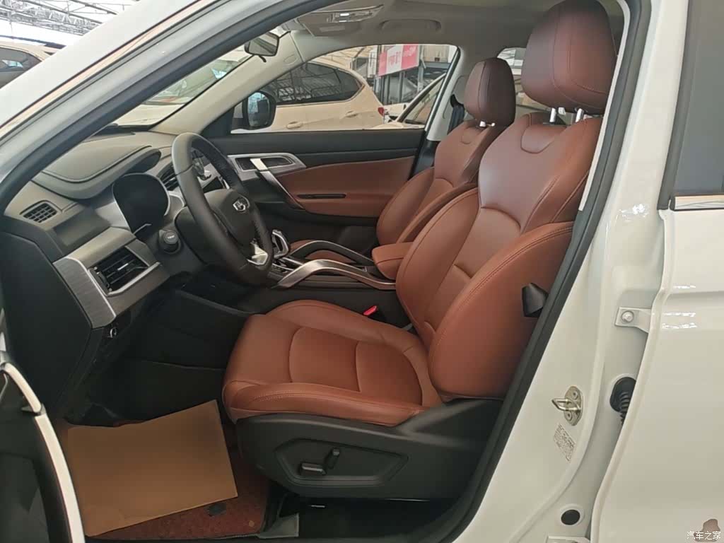 Geely Boyue, 2022 15