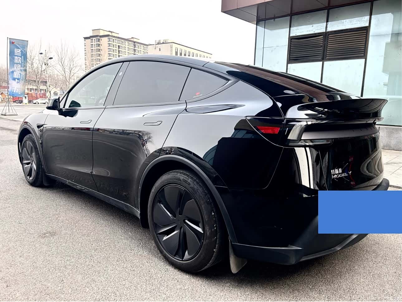 Tesla Model Y, 2026 4