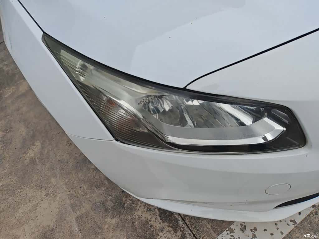 Chevrolet SE, 2016 13