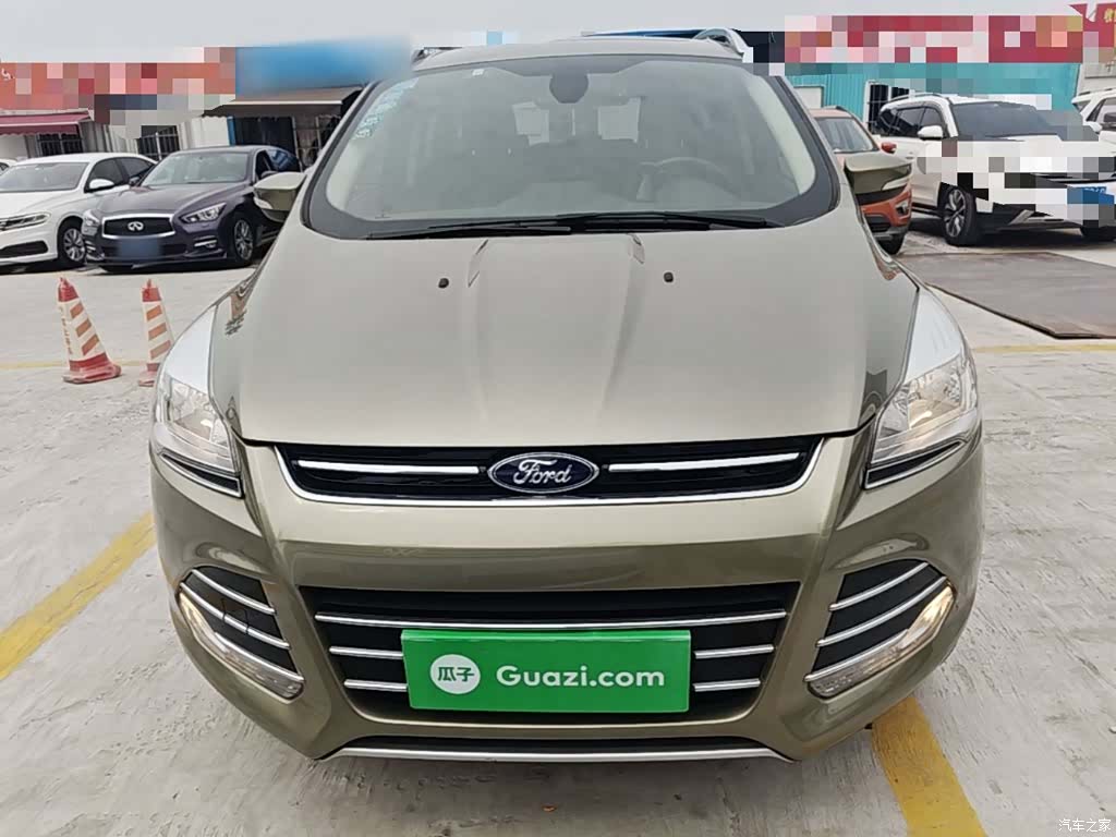Ford Kuga, 2015 3