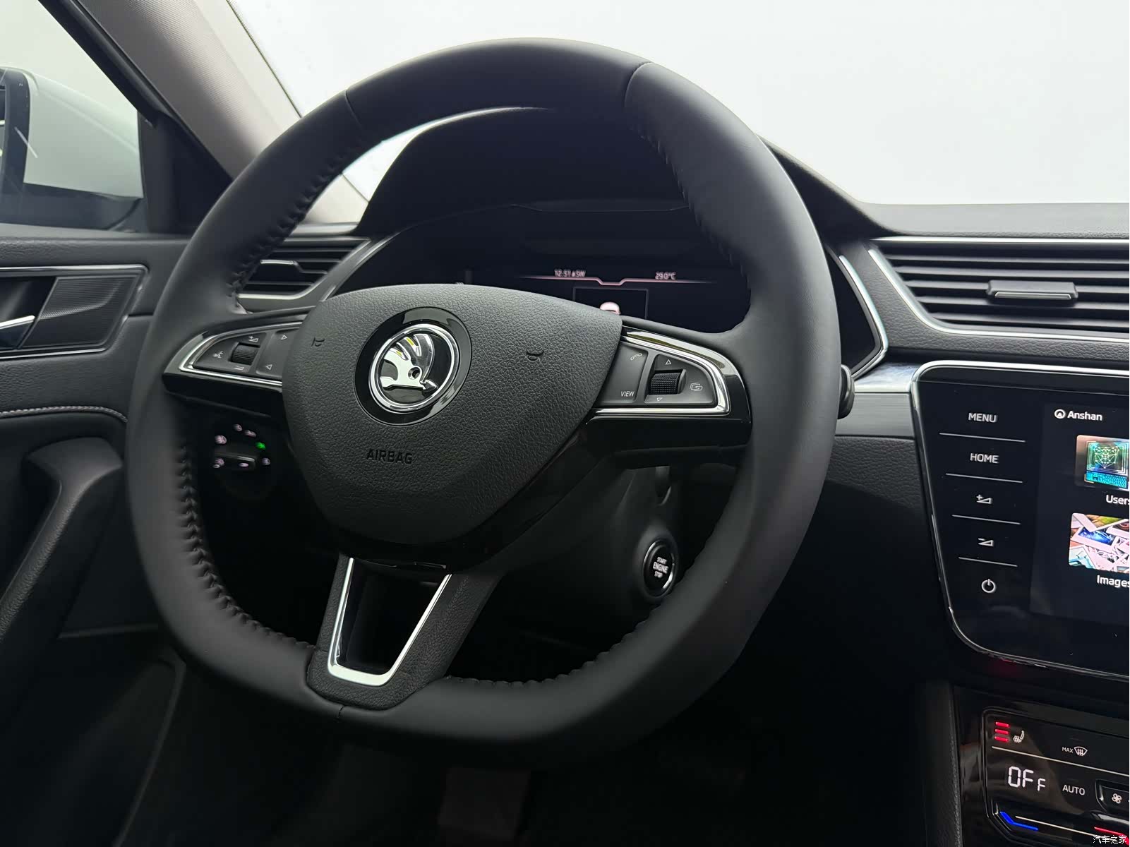 Skoda Superb, 2023 13