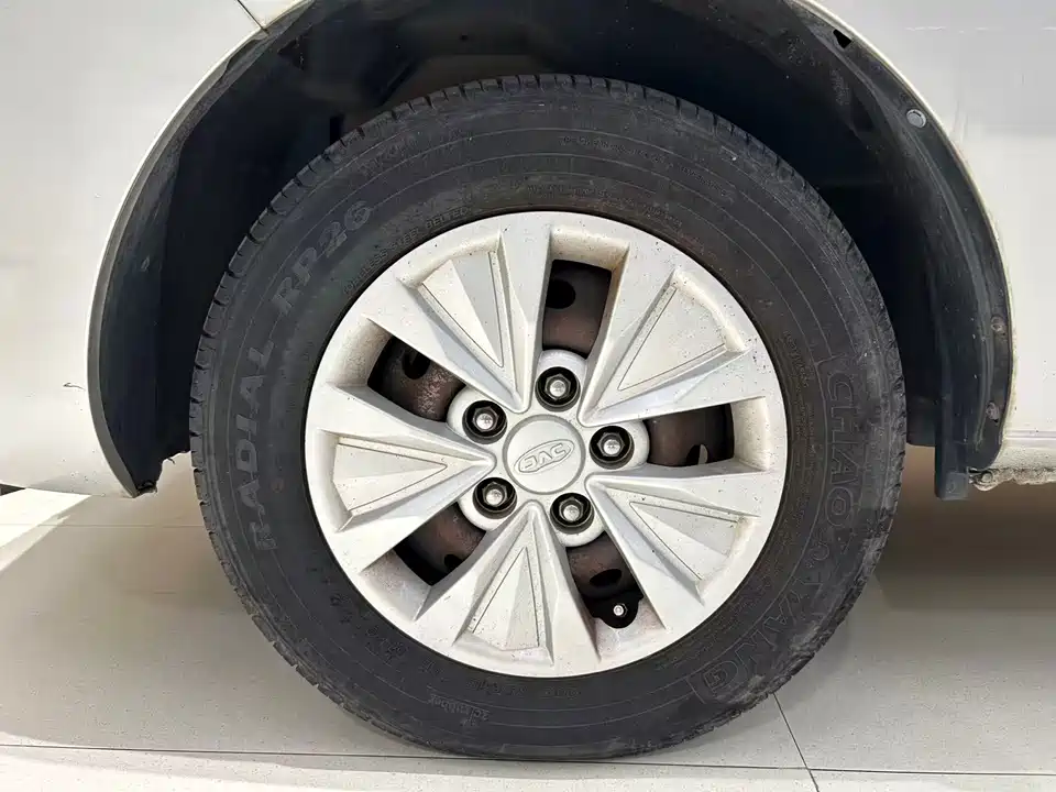 JAC Refine Ruifeng M3