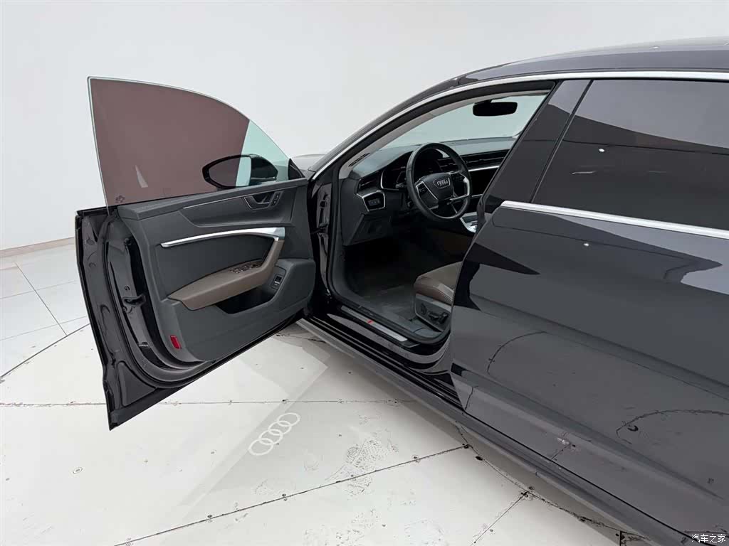 Audi A7L, 2023 13