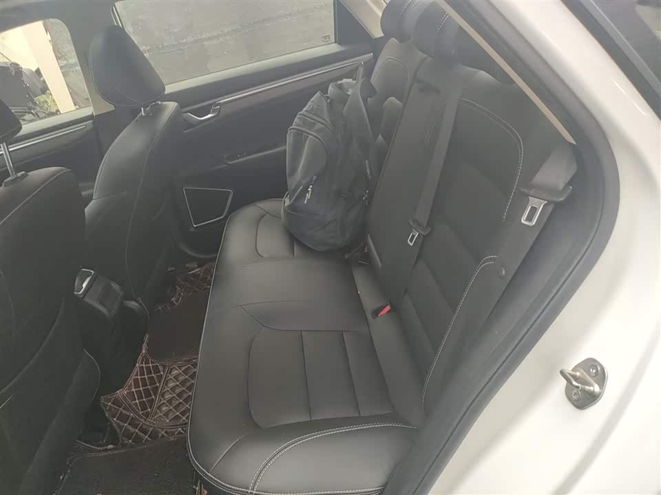 Geely Emgrand GL