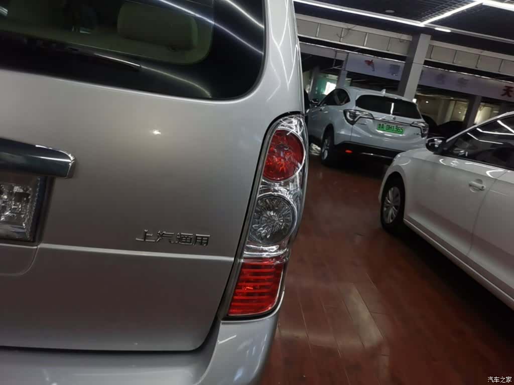 Buick GL8, 2016 8