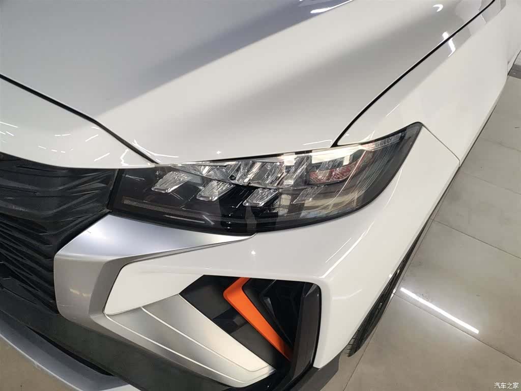 Geely Boyue, 2022 24