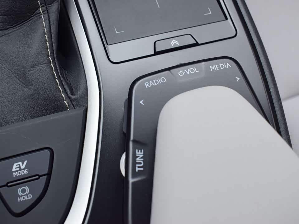 Lexus UX Lexus UX