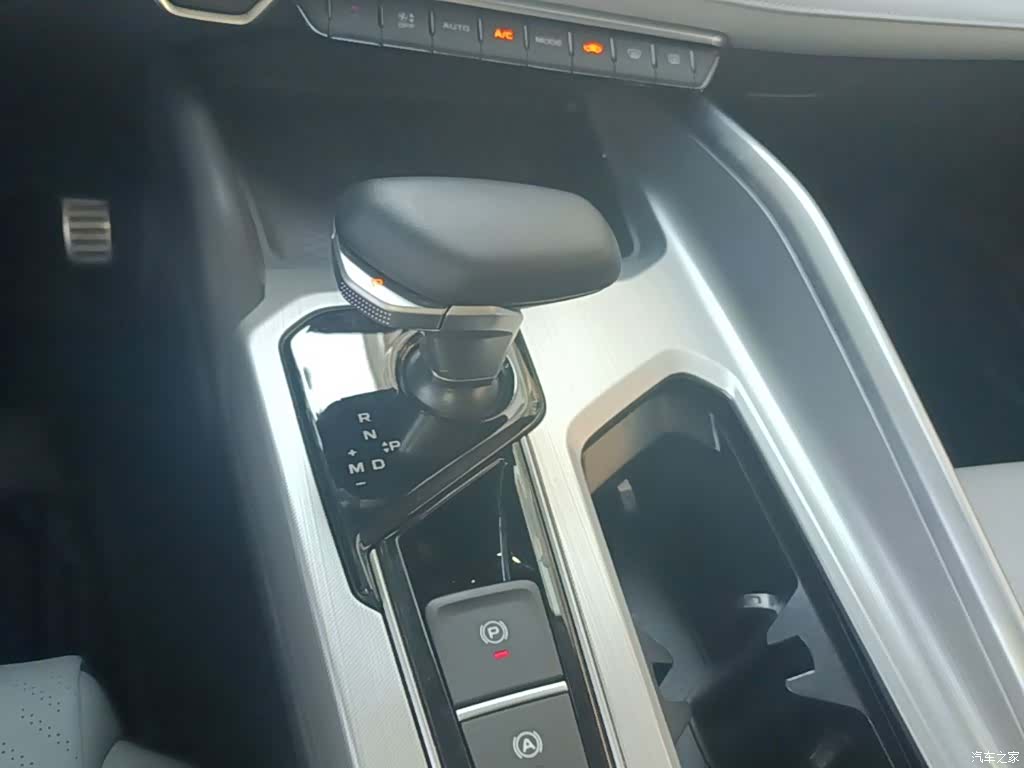 Geely Preface, 2023 14