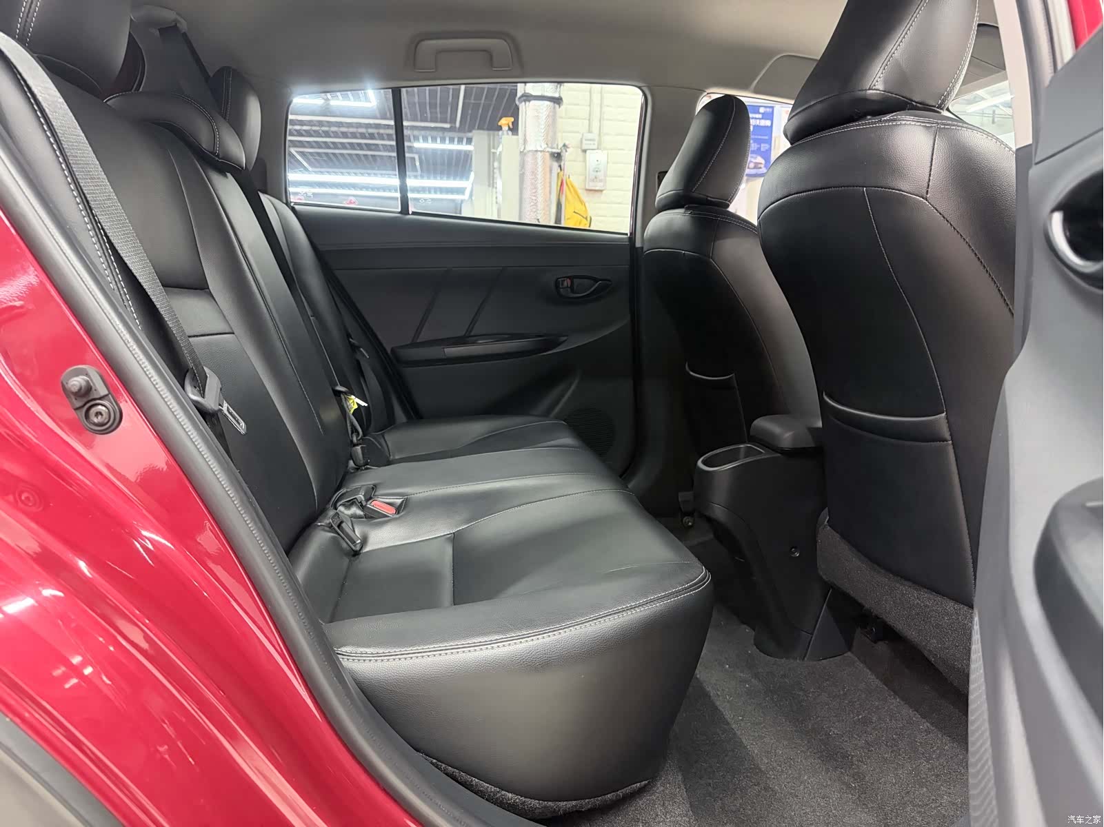 Toyota YARiS L, 2021 19