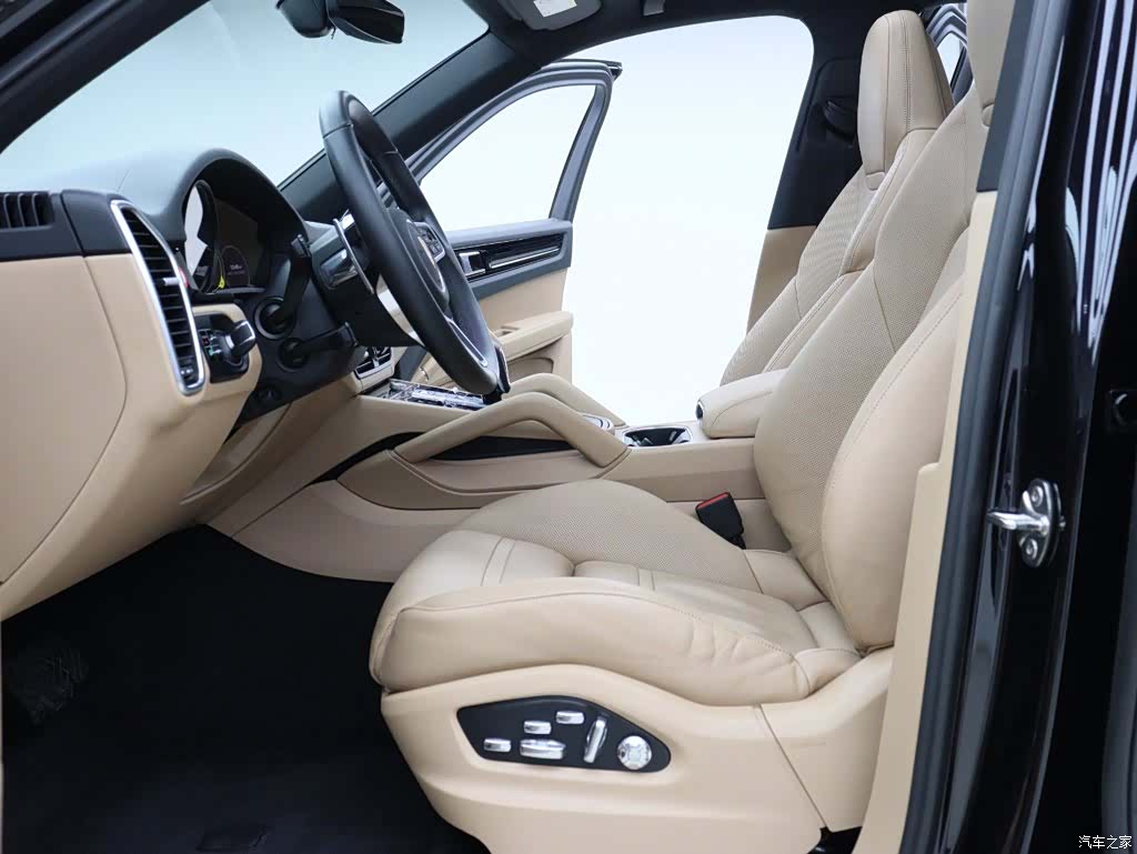 Porsche Cayenne, 2018 3